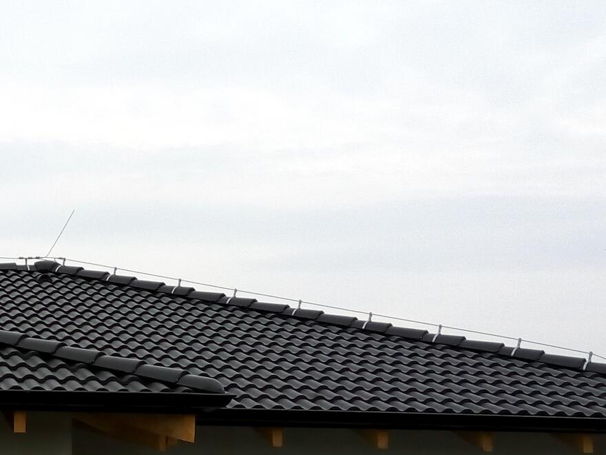 Carbon | Střešní taška Synus