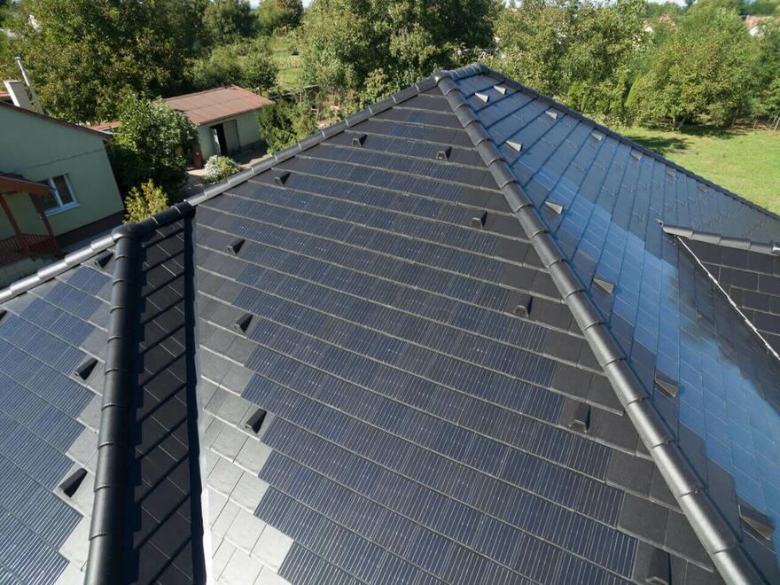 Solární taška Generon | Solární střešní taška Generon