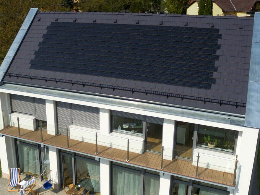 Solární taška Generon | Solární střešní taška Generon