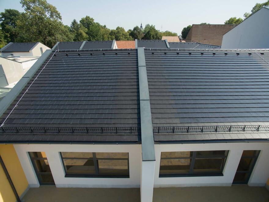 Solární taška Generon | Solární střešní taška Generon