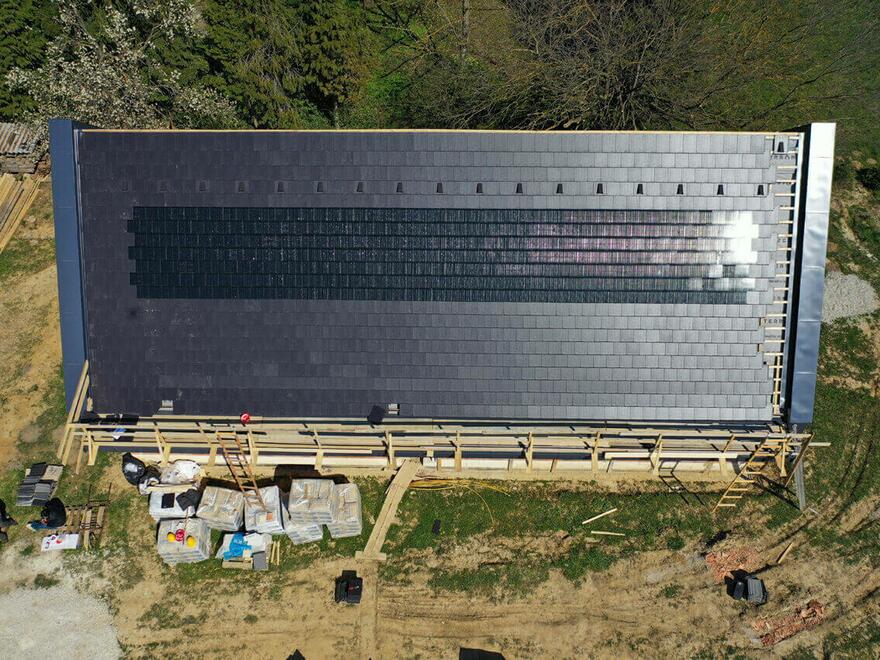 Solární taška Generon | Solární střešní taška Generon