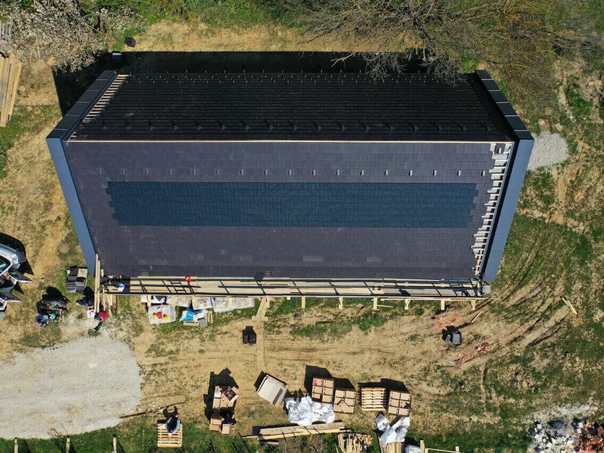 Solární taška Generon | Solární střešní taška Generon