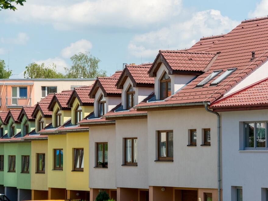 Cihlově červená | Střešní taška Danubia
