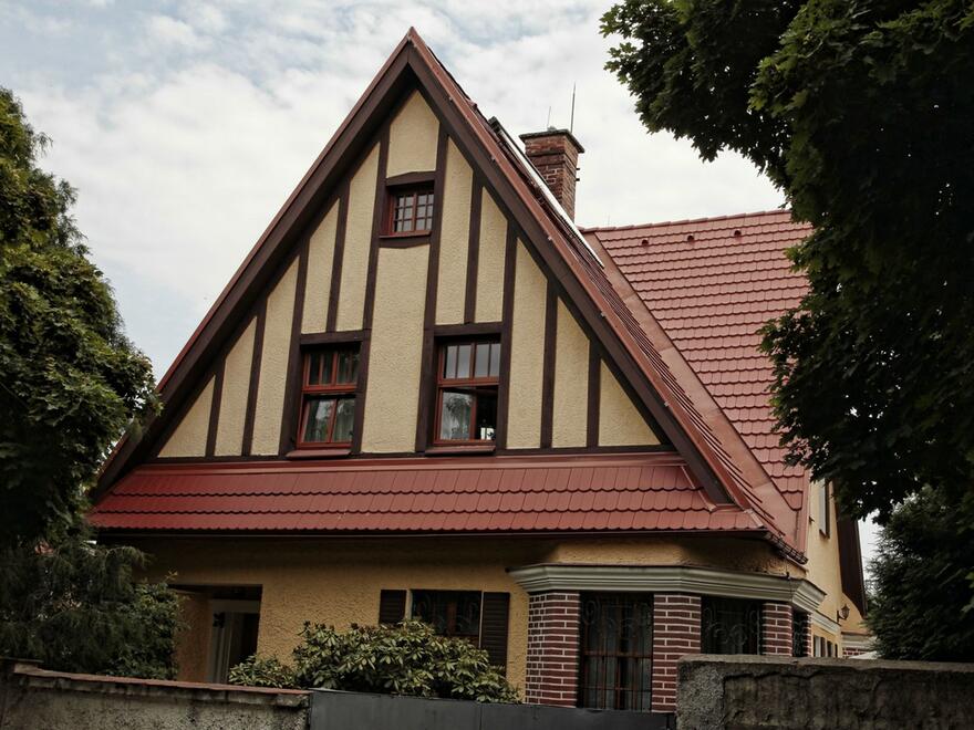 Cihlově červená | Střešní taška Rundo
